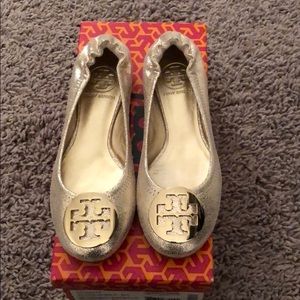 Tory Burch Reva Flat